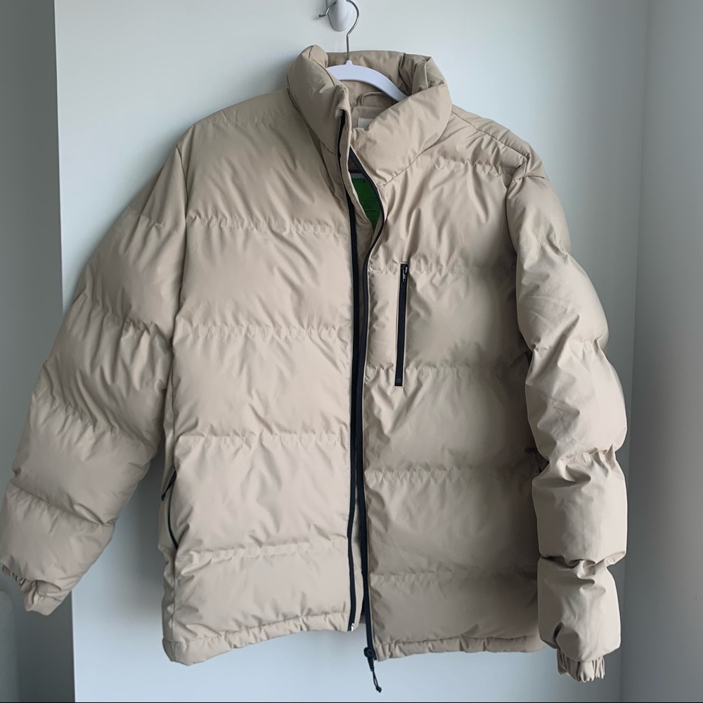 H&M Men’s Cream Puffer Jacket